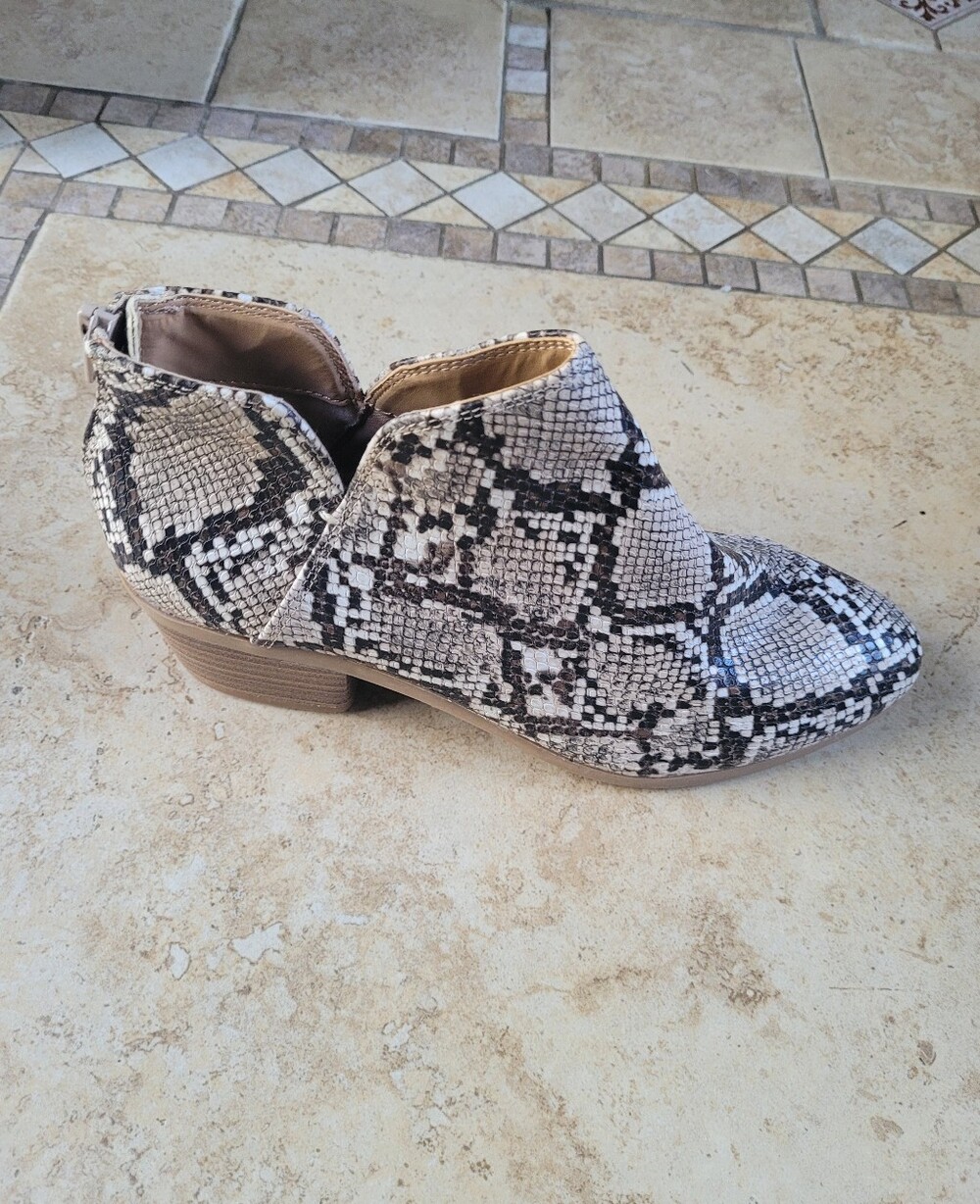 Express Snake Print Ankle Booties - Cream & Brown
